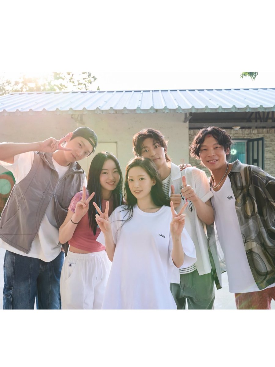 c_yoonjiiii's tweet image. missing the moment and everyone! have you watch Love, Take Two? 🫶