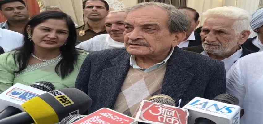 Khabarfast's tweet image. HARYANA NEWS: पूर्व केंद्रीय मंत्री बीरेंद्र सिंह ने साधा केंद्र पर निशाना, कहा-&apos;सरकारी मशीनरी ख़राब हो, तो सरकार को बर्खास्त कर देना चाहिए
khabarfast.com/haryana-former…
#Haryana #birendersingh #jind #HaryanaNews