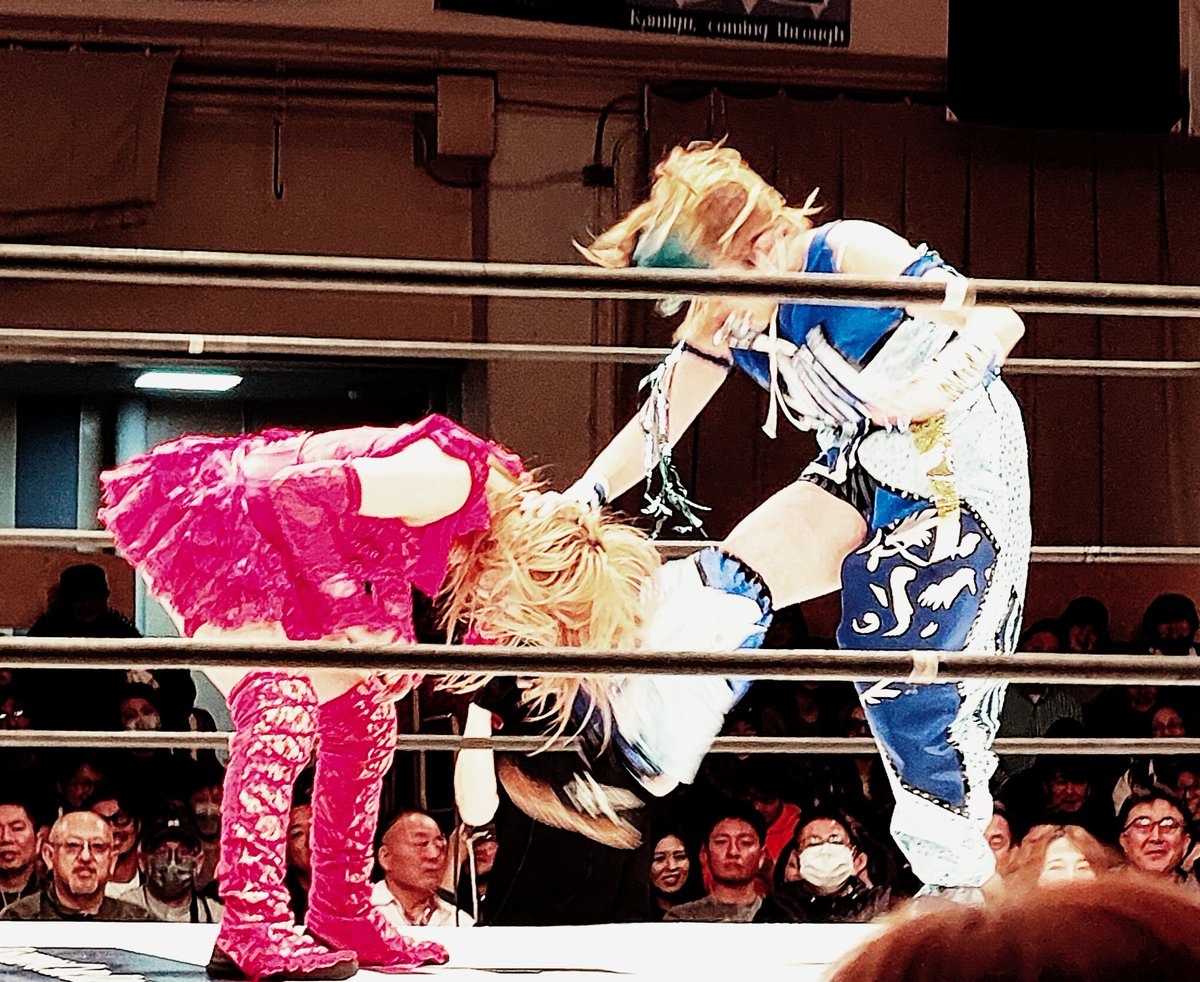 Final Blue Dragon
Bringing your own stunt double, very clever.

They might want to work on their stretching though..
#加藤園子
#OZアカデミー