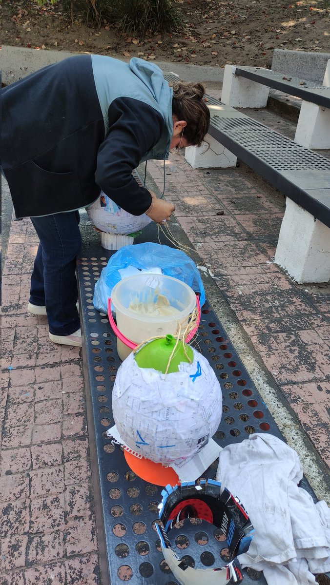 Banmoises's tweet photo. Ya arrancamos con la primer sesión del Taller de Piñata ⭐ en el Parque Extremo, ubicado en Circunvalación y Normalistas. Próximo sábado seguimos con la segunda parte. https://t.co/w7VG3dDICL