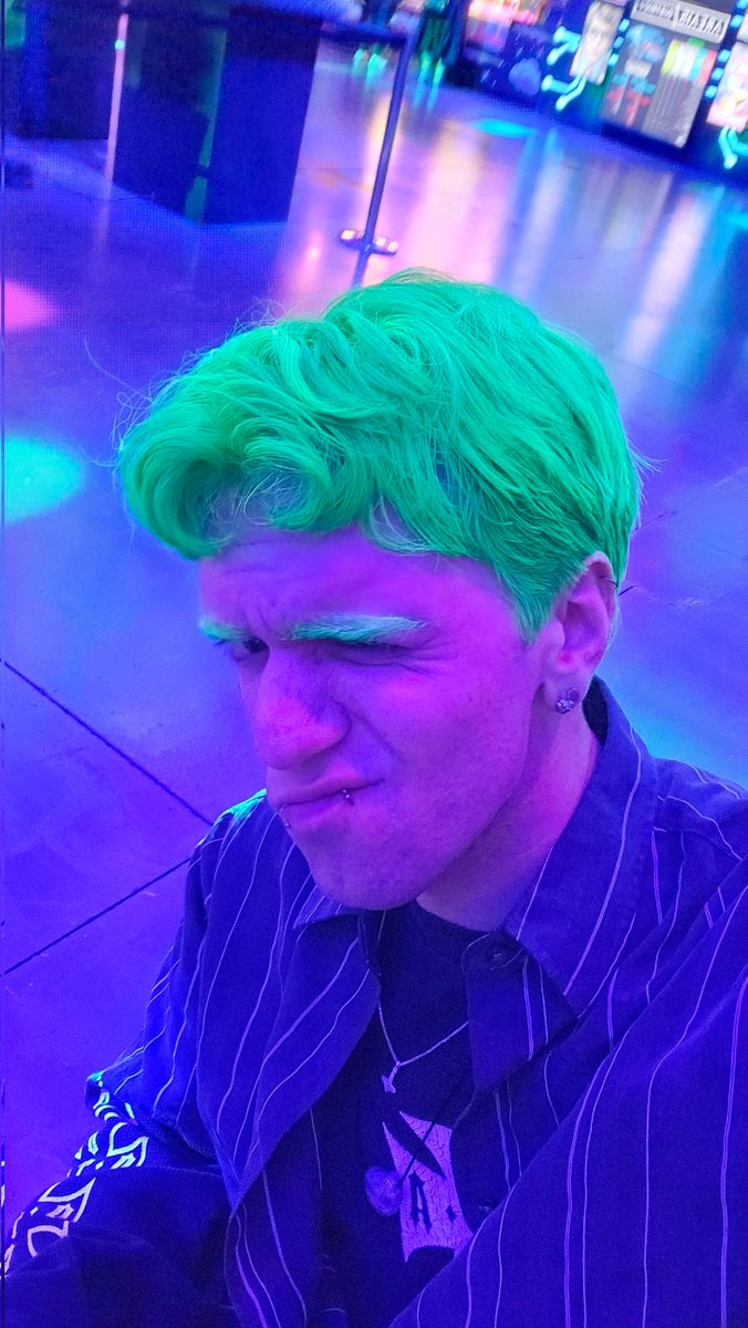 lowkeydisturbed's tweet image. Profusely h0rny tn. Help me bros 😩