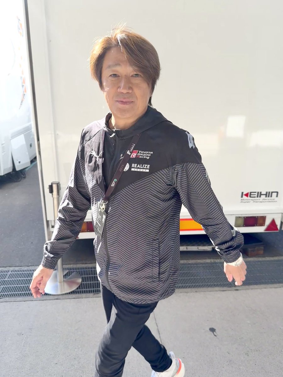sakuramochi_suz's tweet image. 近藤監督です。写真撮影させて頂きありがとうございました。
#SFormula  #鈴鹿サーキット