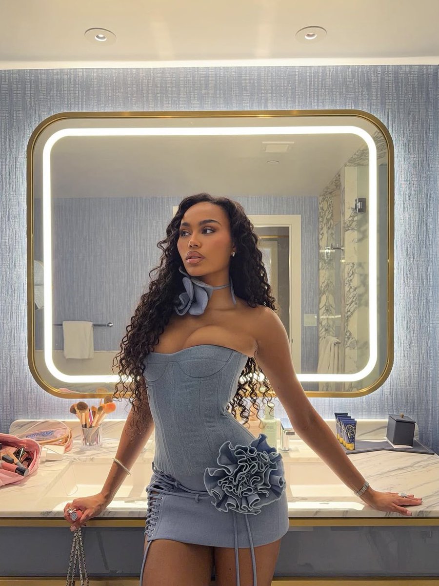 ELLA UPDATES tweet media