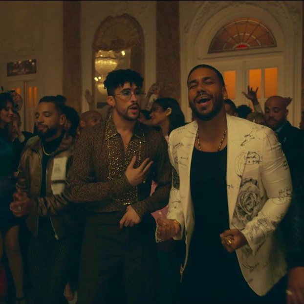 keiveiec's tweet image. Bad Bunny cantando Bokete junto a Romeo Santos 🤯