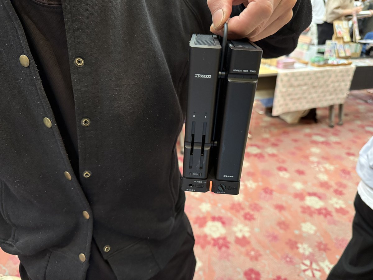 ぴぴちゃんページ⭐︎ HUMAN ROBOT on X