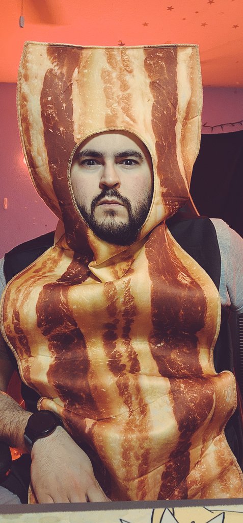 xMr_Sizzlesx tweet media