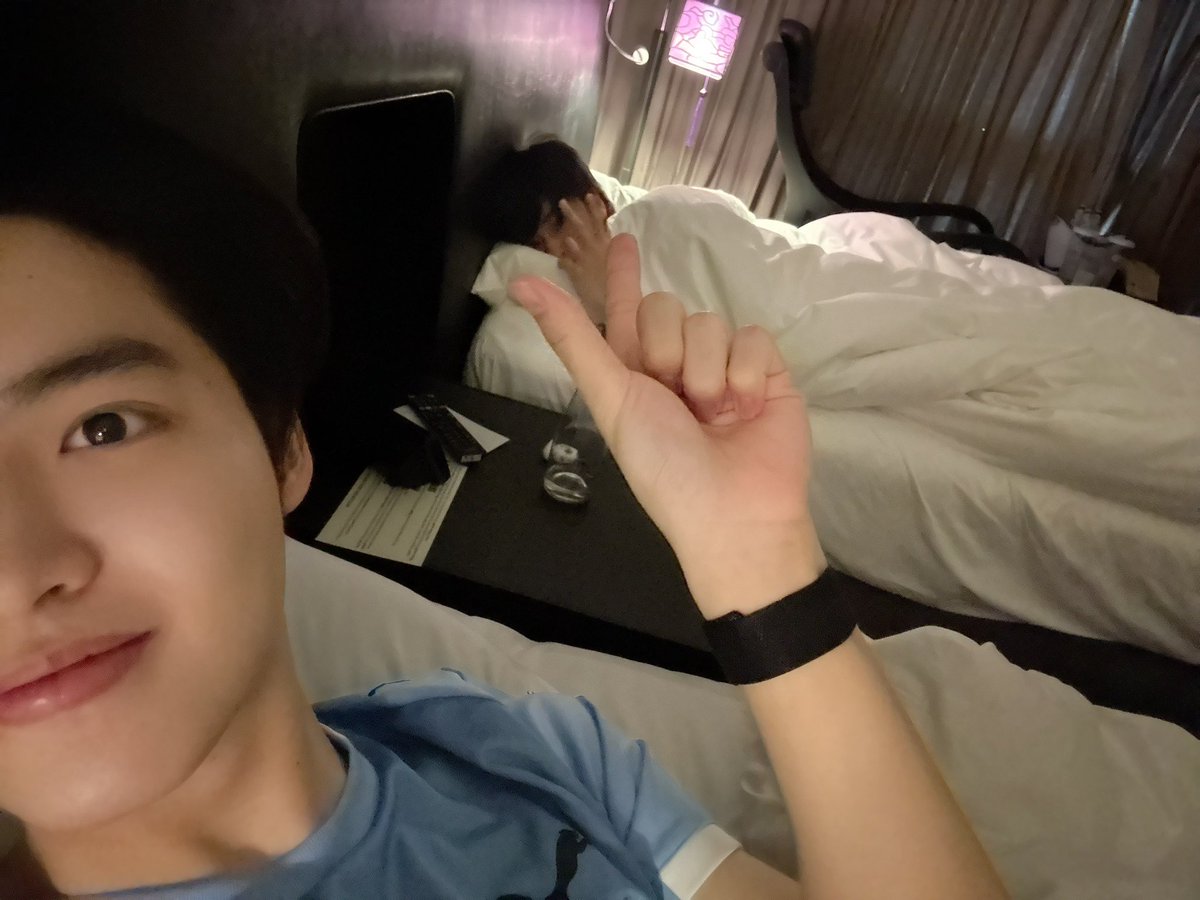 mickmetas's tweet image. Morninggg 🌇