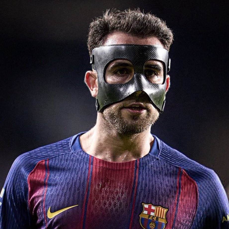 🚨 Hansi Flick: “We are working on Eric García's renewal”.

“We can all see how much Eric has improved and how confident he looks. He’s playing at fantastic level”.

“To have Eric is fantastic for a coach, he plays at high level in several positions”.