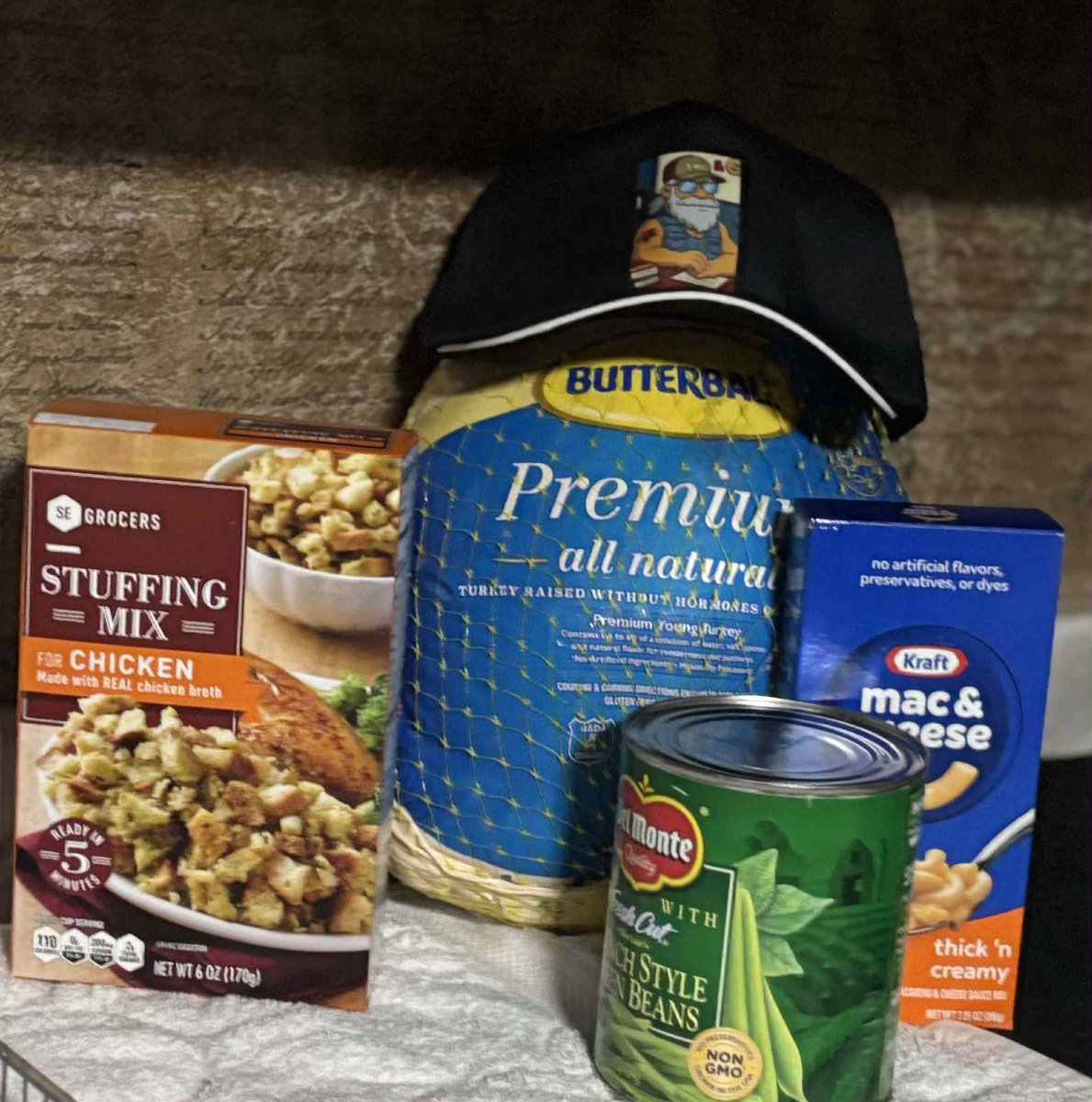 WorldUnitedWU's tweet image. 🚨 LISTEN UP #WUClan 
DO YOU KNOW SOMEONE IN THE JACKSONVILLE FLORIDA AREA IN NEED FOR THANKSGIVING DINNER  THIS YEAR ???  

🚨 IF SO REACH OUT , SEND DM SO WE CAN DISCUSS HOW WE CAN HELP TURN THINGS AROUND 

🚨MEALS DELIVERED BY @WU_Grandpa HIMSELF ! 

🚨WHEN YOU PURCHASE AND