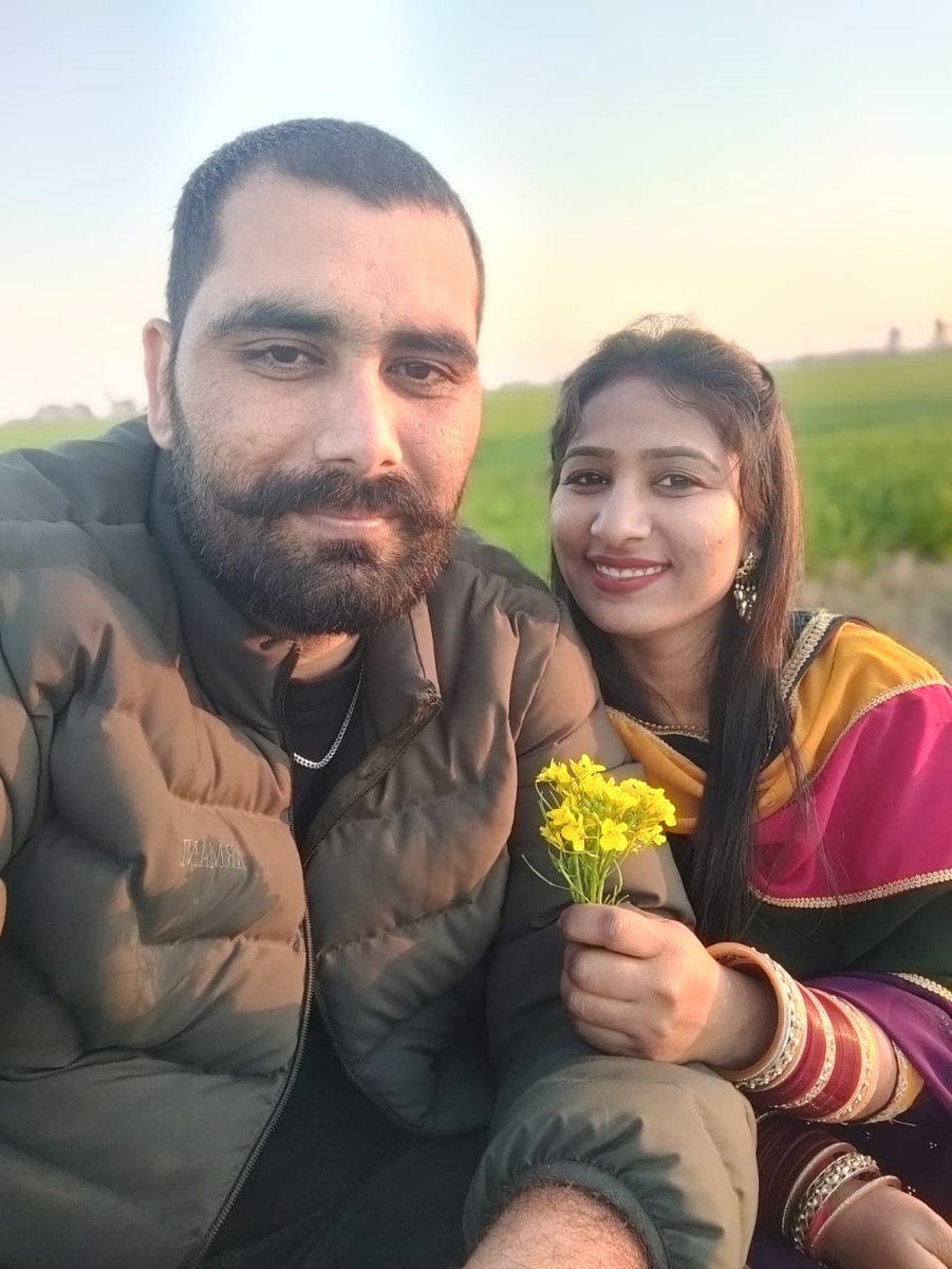 deepbrar191195's tweet image. Love you so much 😘🤟💕😘💕 my sweetheart 😘
#happiest
#simle
