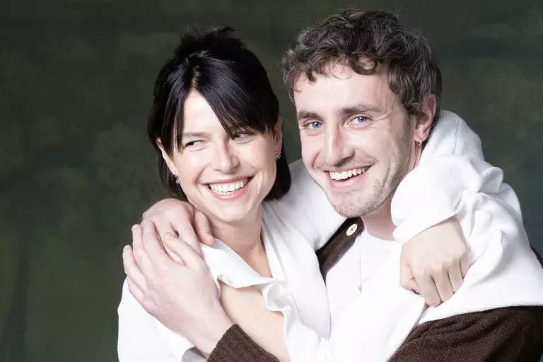 rebeccalee0429's tweet image. The close friendships that Paul Mescal has with his costars is 😆🥰🥰😍❤️😙. Hope we get   them all in a project sooner than later 🫠🥰😄. 
#Paulmescal #friendship