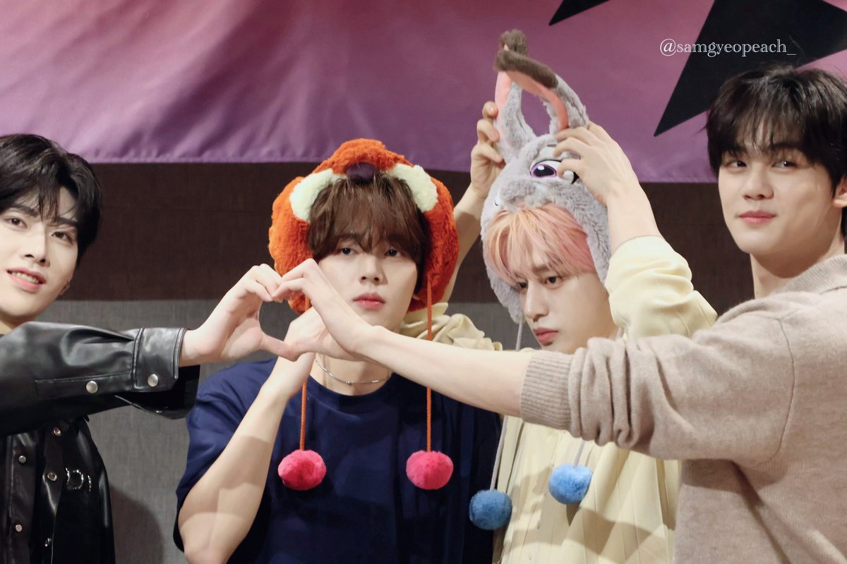 YOON🥂🫧🤍 tweet media