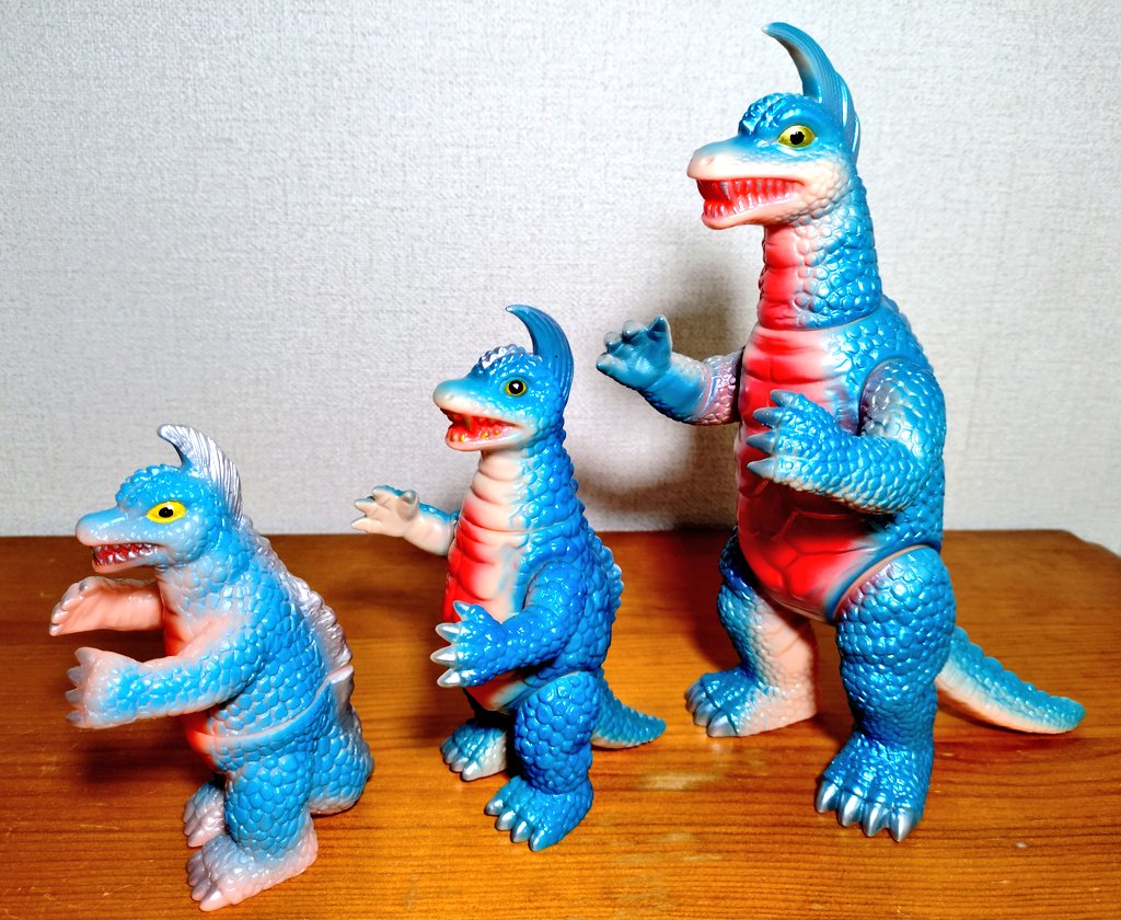 墓場の画廊 帰ってきたウルトラマン 大 面取れ ソフビ ブルマァク M1号