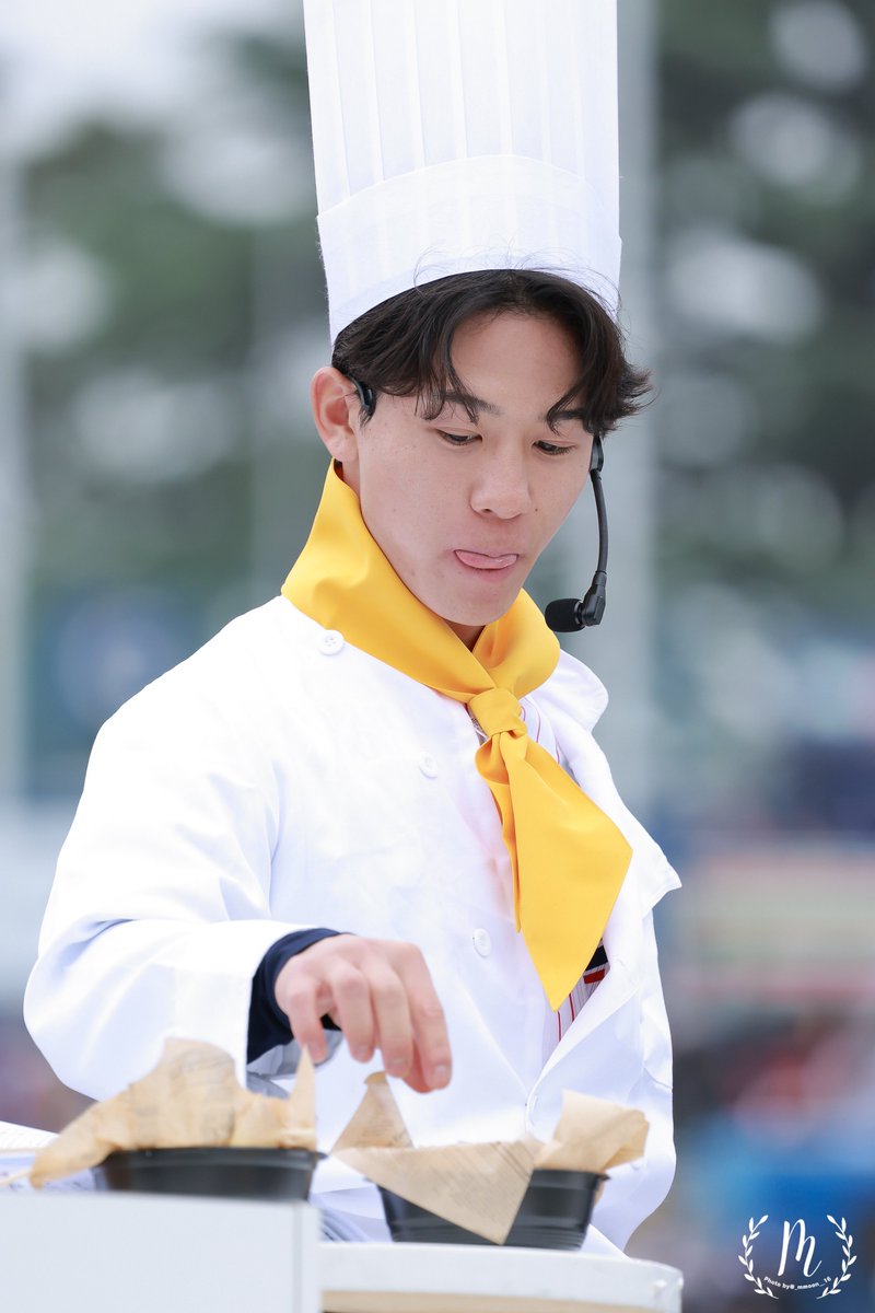 _mmoon__16's tweet image. 内山料理長、つまみ食い😋
25.11.23
#内山壮真