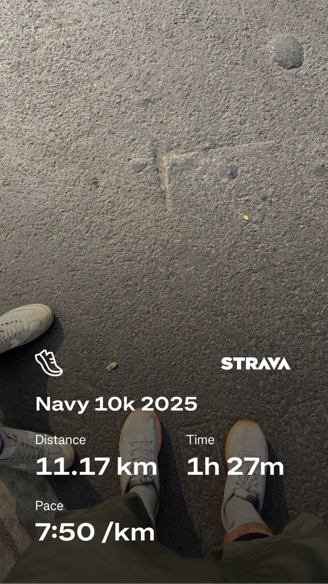 kshitijanand24's tweet image. I’ve been an overweight kid all my life. I never thought running is for me. 

But somehow I gaslighted myself into running this year. Finished my first 10k in around 80 odd minutes. 

Younger me would’ve been so proud right now.