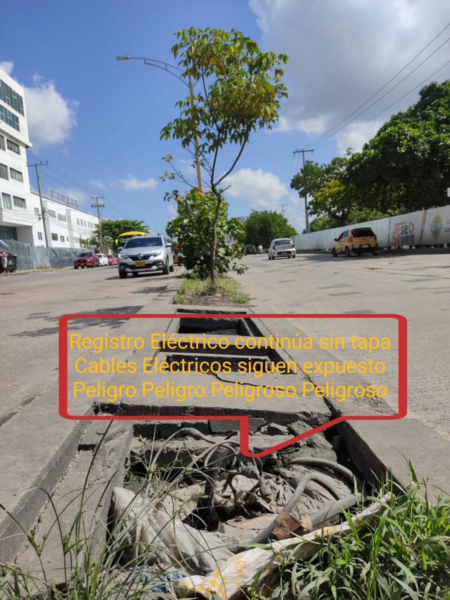 Elmayorsigilo's tweet photo. El 24 De Septiembre 2025 informe @AlcaldiaCTG @dumek_turbay @secgeneral_ctg @secinfractg @will_iriarte #Problematica #RegistroElectrico #AlumbradoPublico sin tapa en #SeparadorVial Transversal 54 diagonal a Clínica Blasdelezo y frente Parque #VirgenDelCarmen sigue problemática https://t.co/8YEYzBCChp