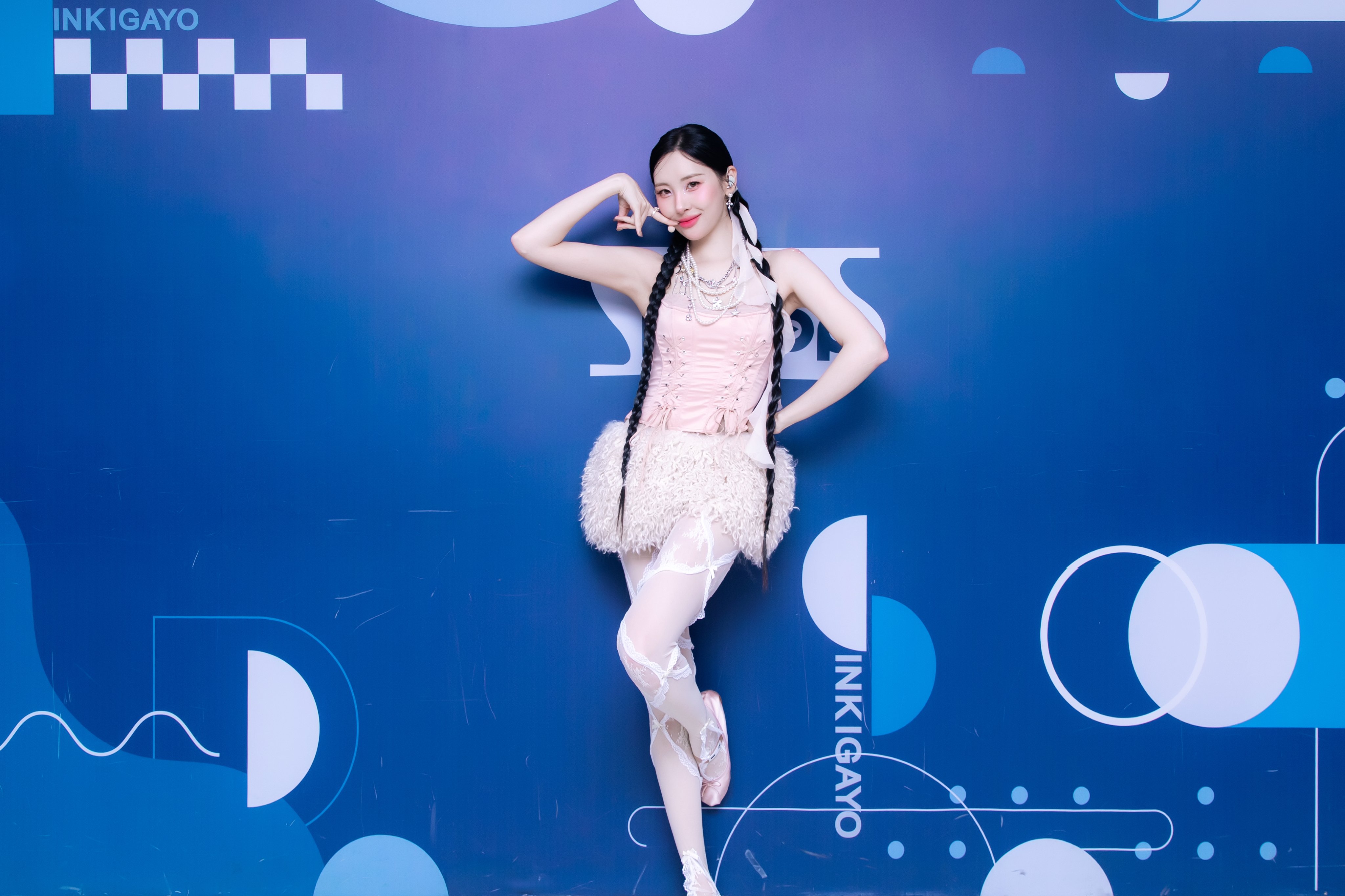 G6aW1DlaAAEY2_u?format=jpg&name=4096x4096