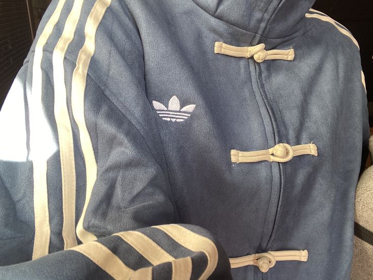 costume3_'s tweet image. 