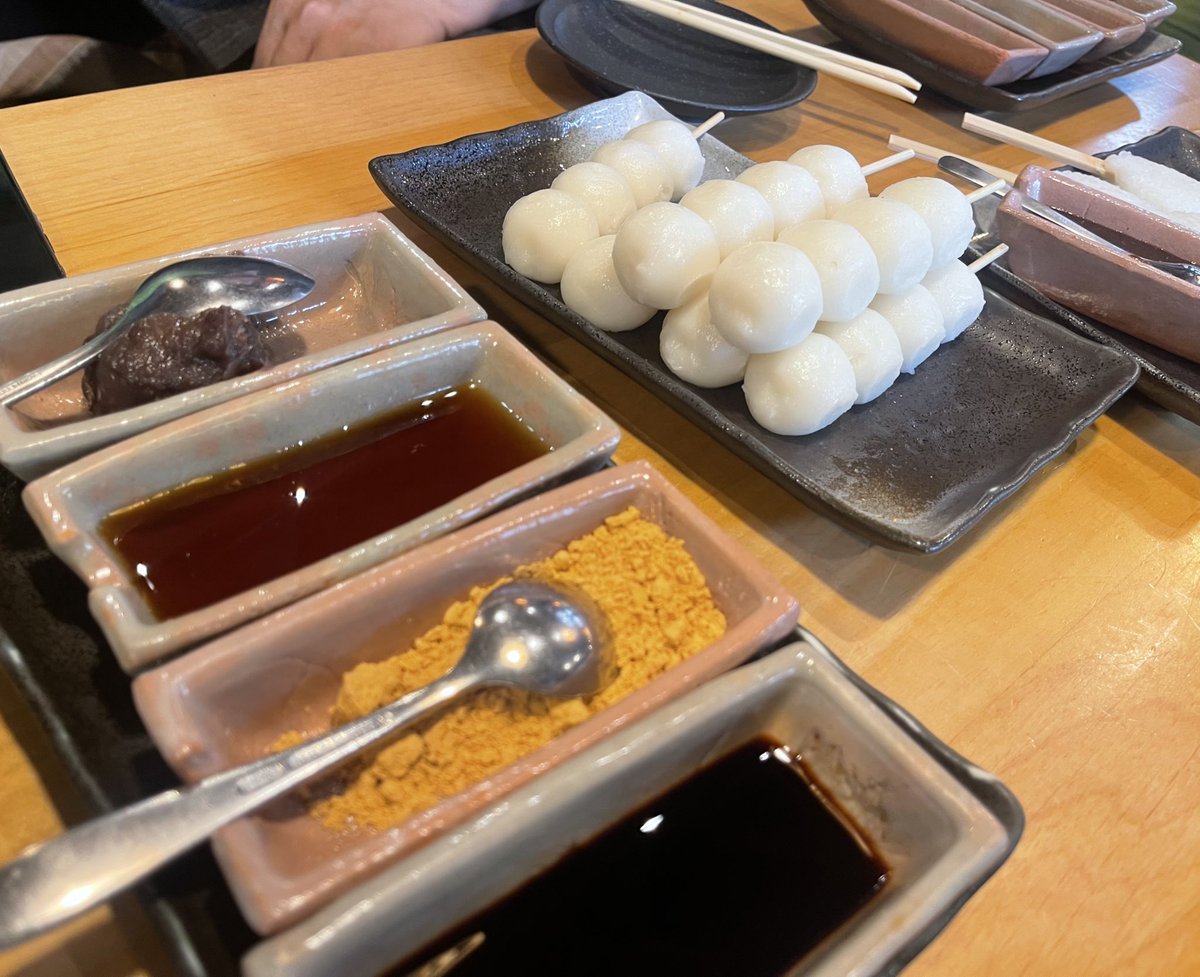 karoooome's tweet image. コメダ珈琲の焼き焼きおだんごメニューめちゃたのしい！！！！！！！！！！！！！！