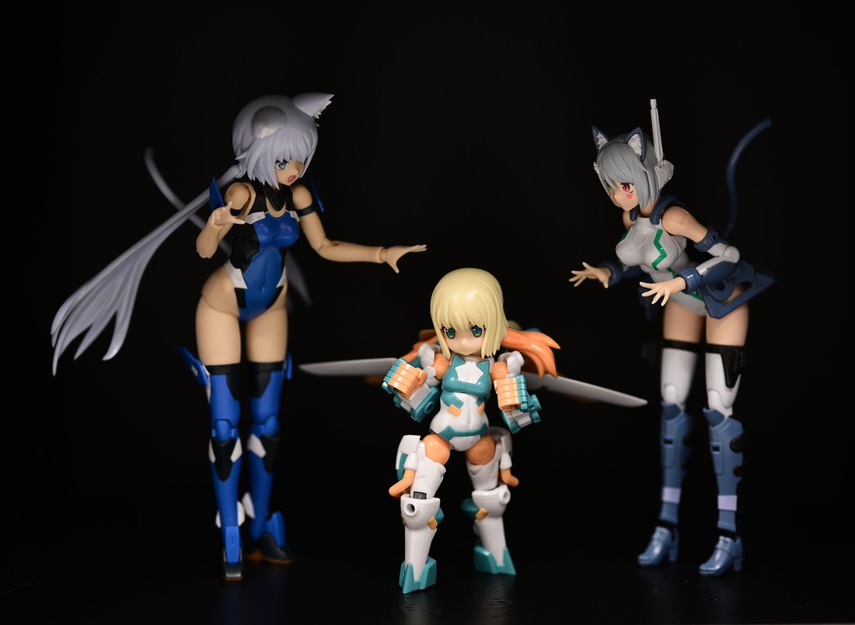 💙 A new smol angel has appeared!
Sylphy-chan’s little sister is here, peeking out with shy sparkle eyes.
Sorairo and Stylet instantly snapped into must-protect mode.
Defend the smol one!! 💫💞✨
#コトブキヤ #デスクトップアーミー #フレームアームズ・ガール #ガルプラ