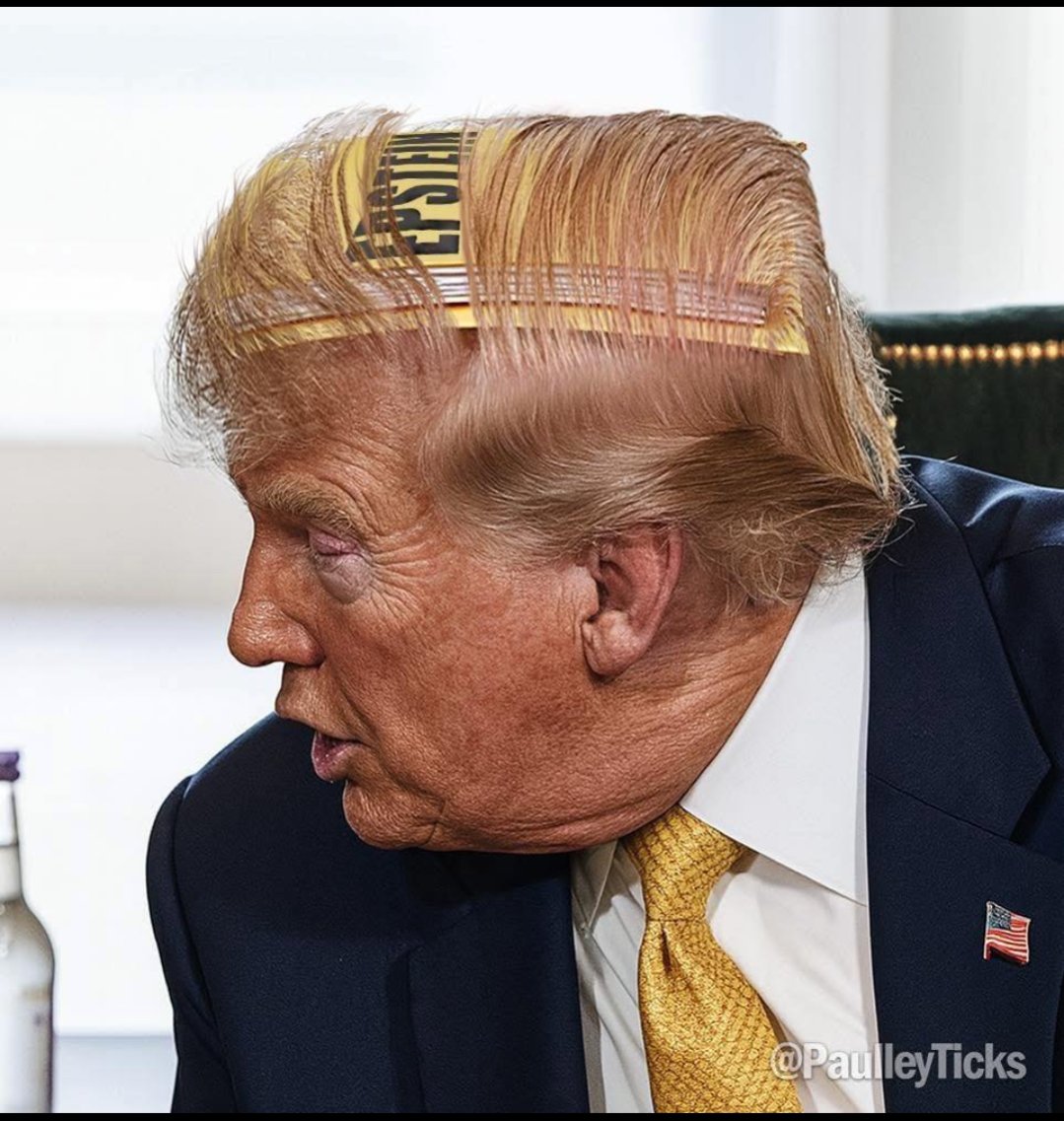 TheBarefootSage's tweet image. He&apos;s always hiding something