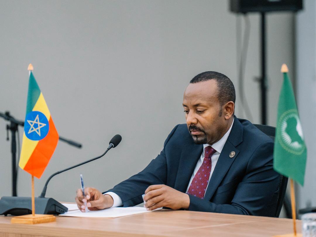 PMEthiopia's tweet image. On the sidelines of the G20 Summit yesterday, PM Abiy joined the Compact with Africa session reviewing progress and future plans. He highlighted Ethiopia’s reforms, drawing long-term investment. The session urged a more ambitious “CwA 2.0.”

#PMOEthiopia