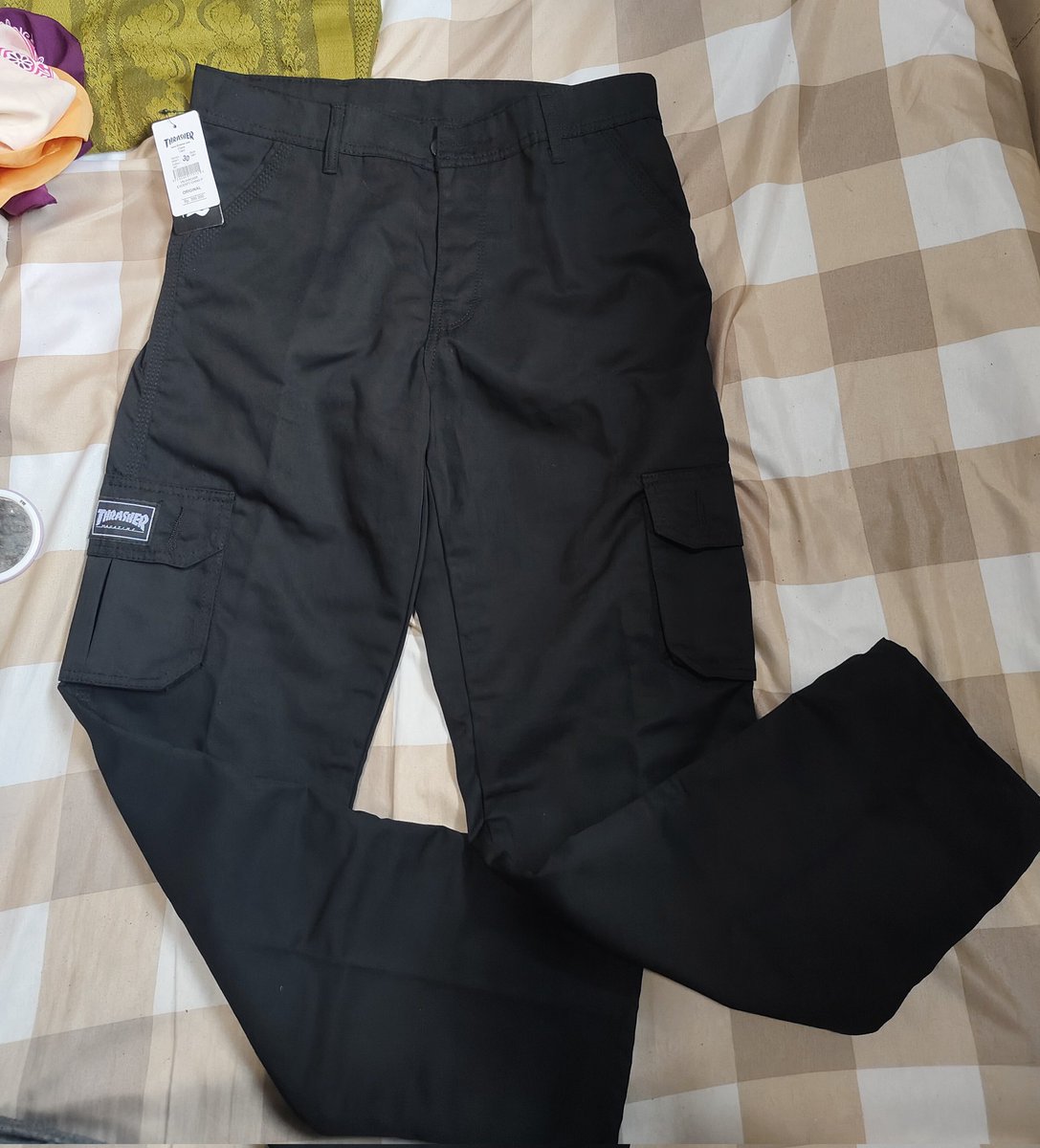 dafinasthe's tweet photo. wts celana cargo masih baru, uk. 30 harga 60k incall bisa oren, boleh nego https://t.co/Bc6Ib46Z1W