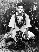 DPrasanthNair's tweet image. Birth anniversary of Sathya Sai Baba (23rd Nov 1926). Born in Puttaparthi, he proclaimed at the age of 14 to be reincarnation of Shirdi Sai Baba.
Ratnakaram Sathyanarayana Raju was his birth name.
The trust founded schools, colleges, hospitals, and major water-supply projects…