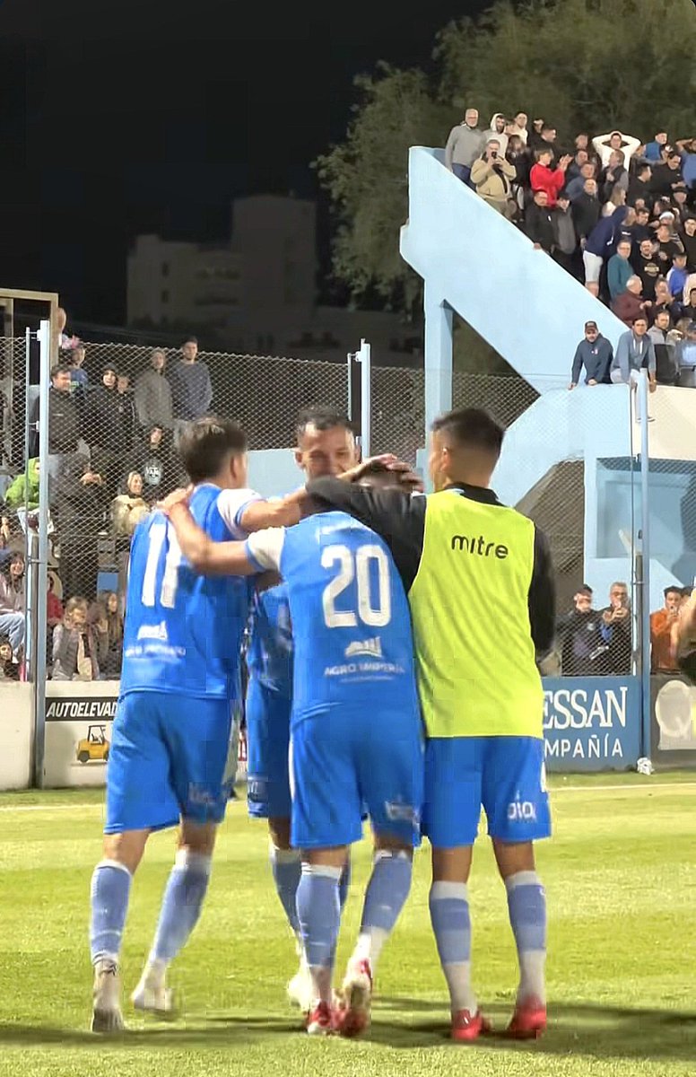 EL LEÓN PEGA PRIMERO Y SE ILUSIONA CON EL ASCENSO

En Río Cuarto y por la primera final del reducido, #EstudiantesRC venció por 2-0 a #DeportivoMadryn. Los goles del Celeste fueron a través de Tomás González y luego a poco del final, Juan Antonini puso cifras definitivas. 🦁🩵✔️