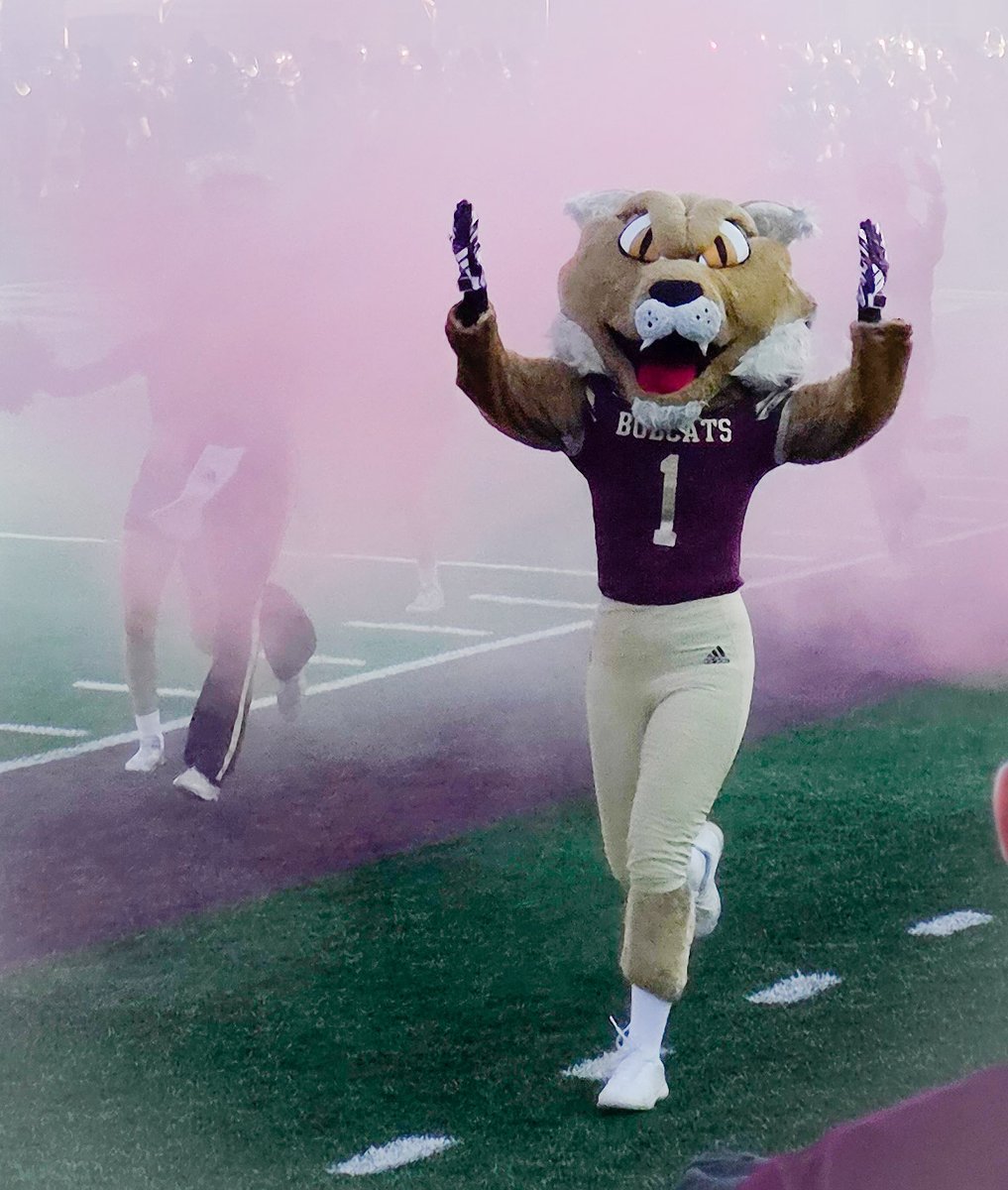 TimSoefje's tweet image. Thank you for a great day at @txst! Never waiver. Until the whole world knows our name. #TexasStateFootball @TXSTATEFOOTBALL @pac12 #PAC12 @kdamp