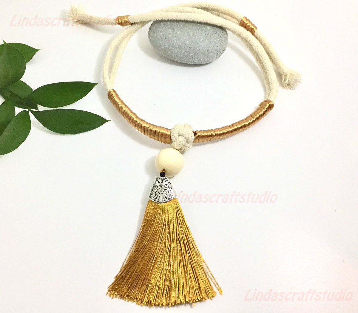 lindas_craft's tweet image. Excited to share this #macrame #rope  #nautical  #decor #nursery #curtain #window #tieback #sale #tassel #gold #holiday #giftidea
lindascraftstudio.etsy.com/listing/630089…