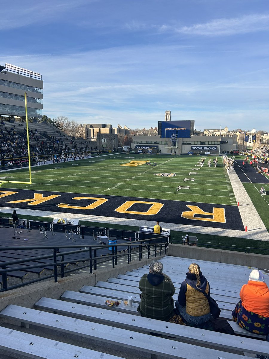 Memphis Becker tweet media