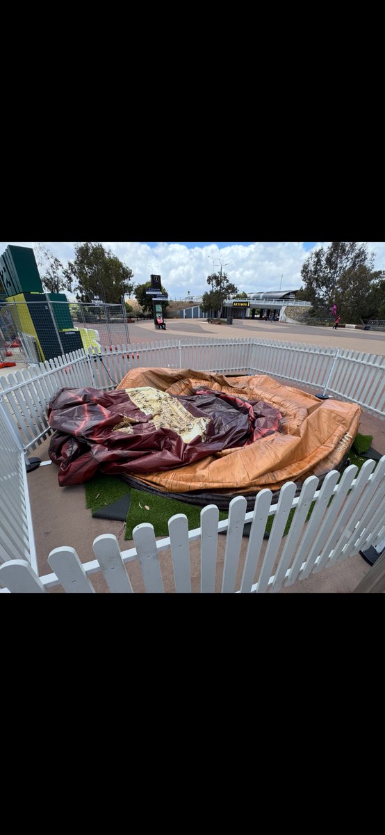 Paul Hutton tweet media