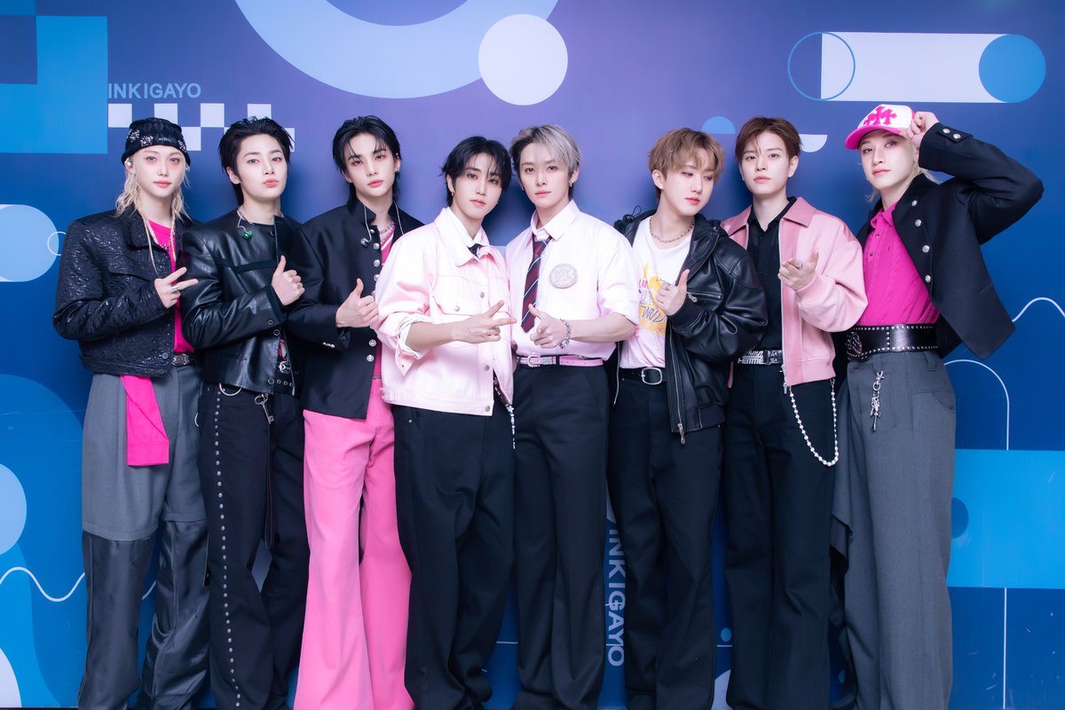 [👔] 251123 #착장인가

잠시 후 오후 3시 45분!
#인기가요 에서 만나요❤

#스트레이키즈 #StrayKids #Do_It #StrayKids_Do_It <a href="/Stray_Kids/">Stray Kids</a>