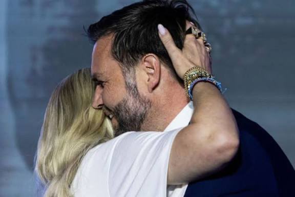 MegaFunTweets's tweet image. Erika knows how to bag them