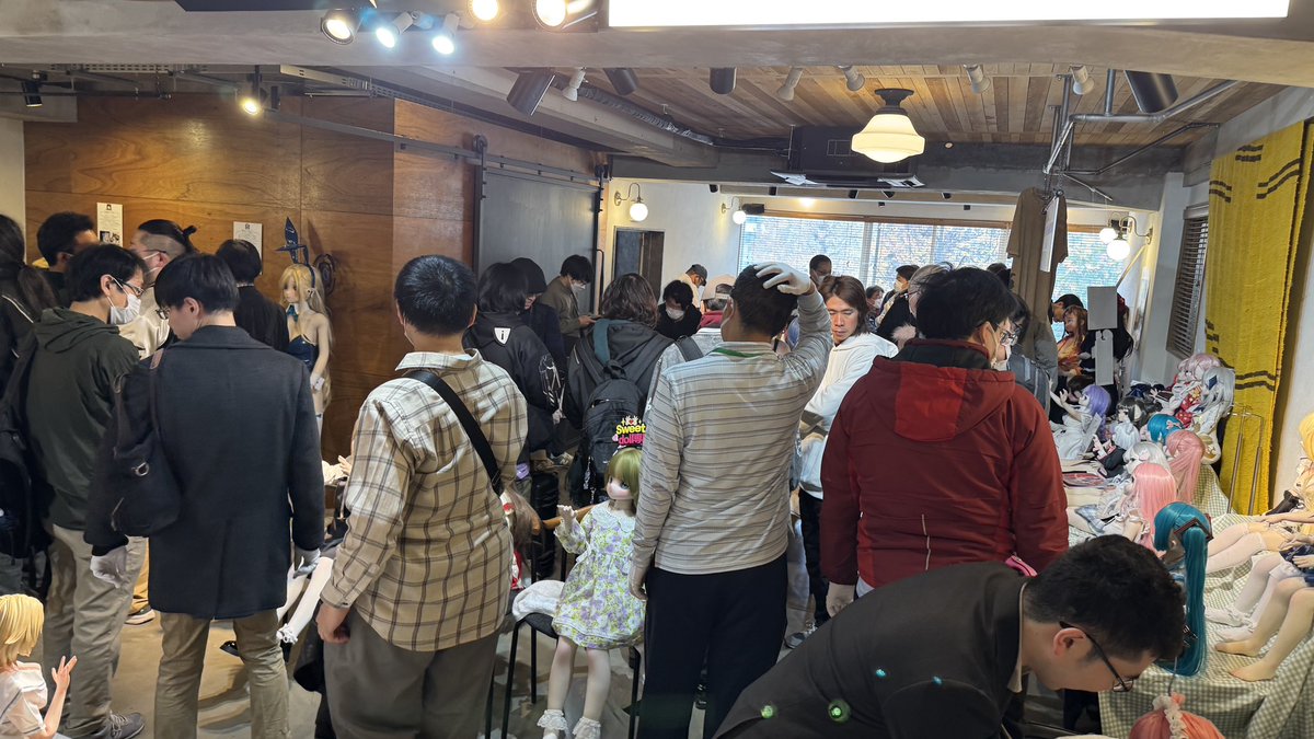 dreamdolls2023's tweet photo. アニメドールコレクションvol.2
13時30分の混雑状況は比較的空いてます

入場規制ありませんので、安心してください\( 'ω')/

キツネちゃん可愛い😊 https://t.co/3VMge54xcy