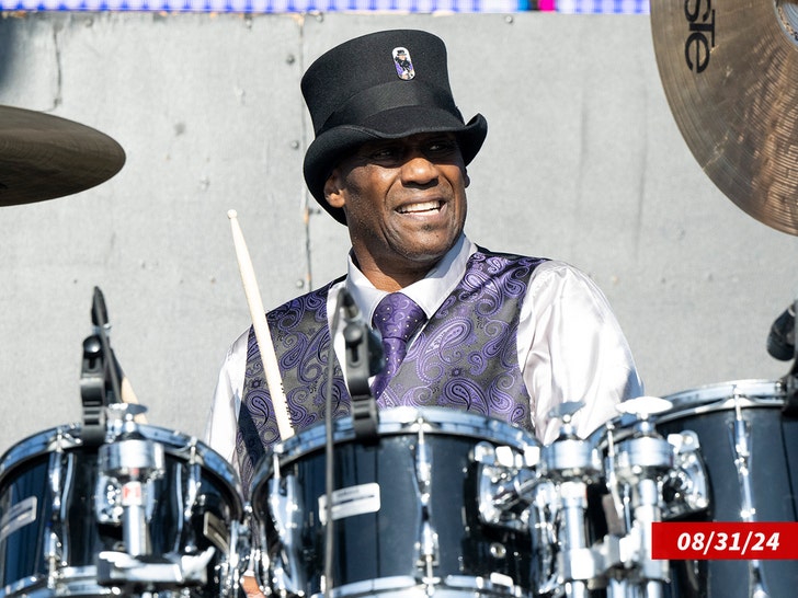 🕊️R.I.P. Garry George "Jellybean" Johnson (born November 19, 1956) Drummer, guitarist, songwriter, record producer and musician based out of Minneapolis, Minnesota. You will be missed!🥁🎸✍🏾🎬🌷😞 GREAT PERFORMANCE! The Time - 777-9311! 1982 #2 R&amp;B. youtu.be/4I6fogrLdsw?si…