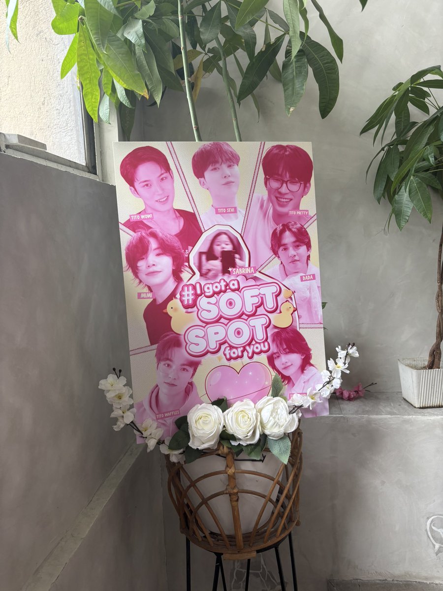 softspot4you's tweet photo. Hello, soft spot lovers! We’re here. See you! 

#IGotASoftSpot4U 🎀 https://t.co/cHszhMxayj