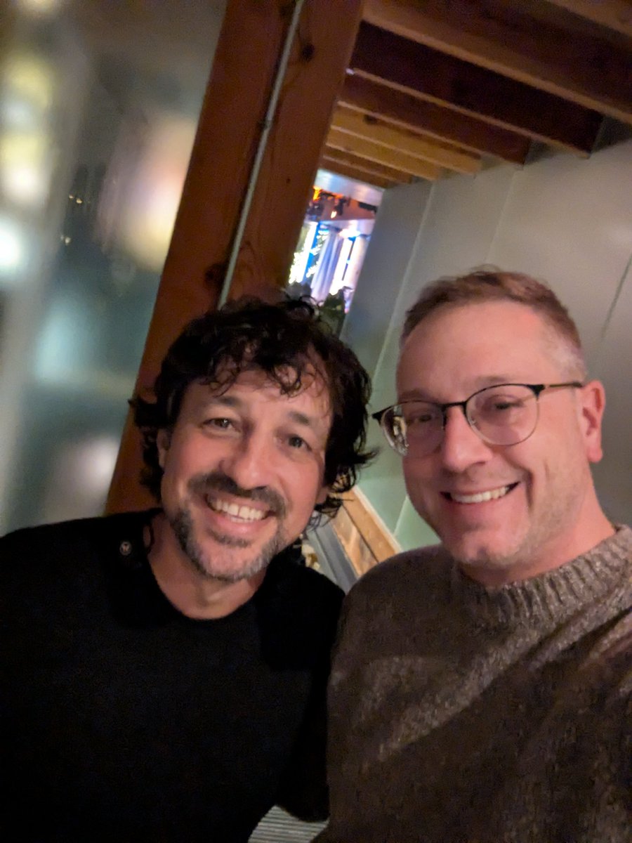 AndrewLupole's tweet image. Got to meet @TINBand tonight Henry Rowengartner in the flesh! Great  show! #GoCubsGo #Lennons