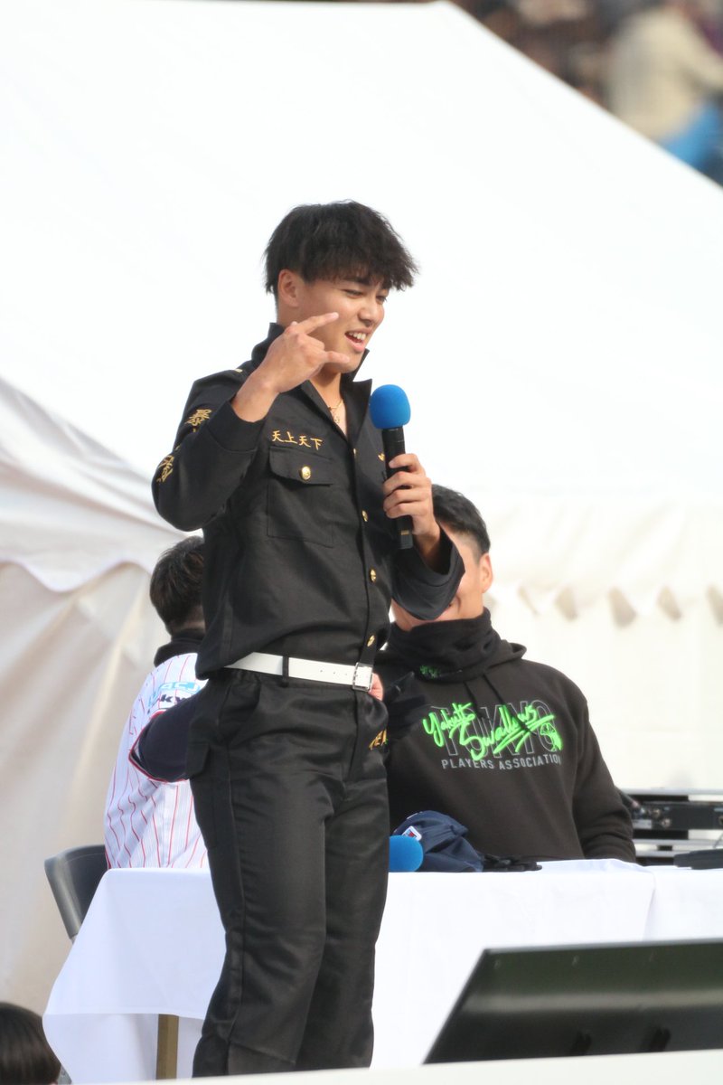たつろー tweet media