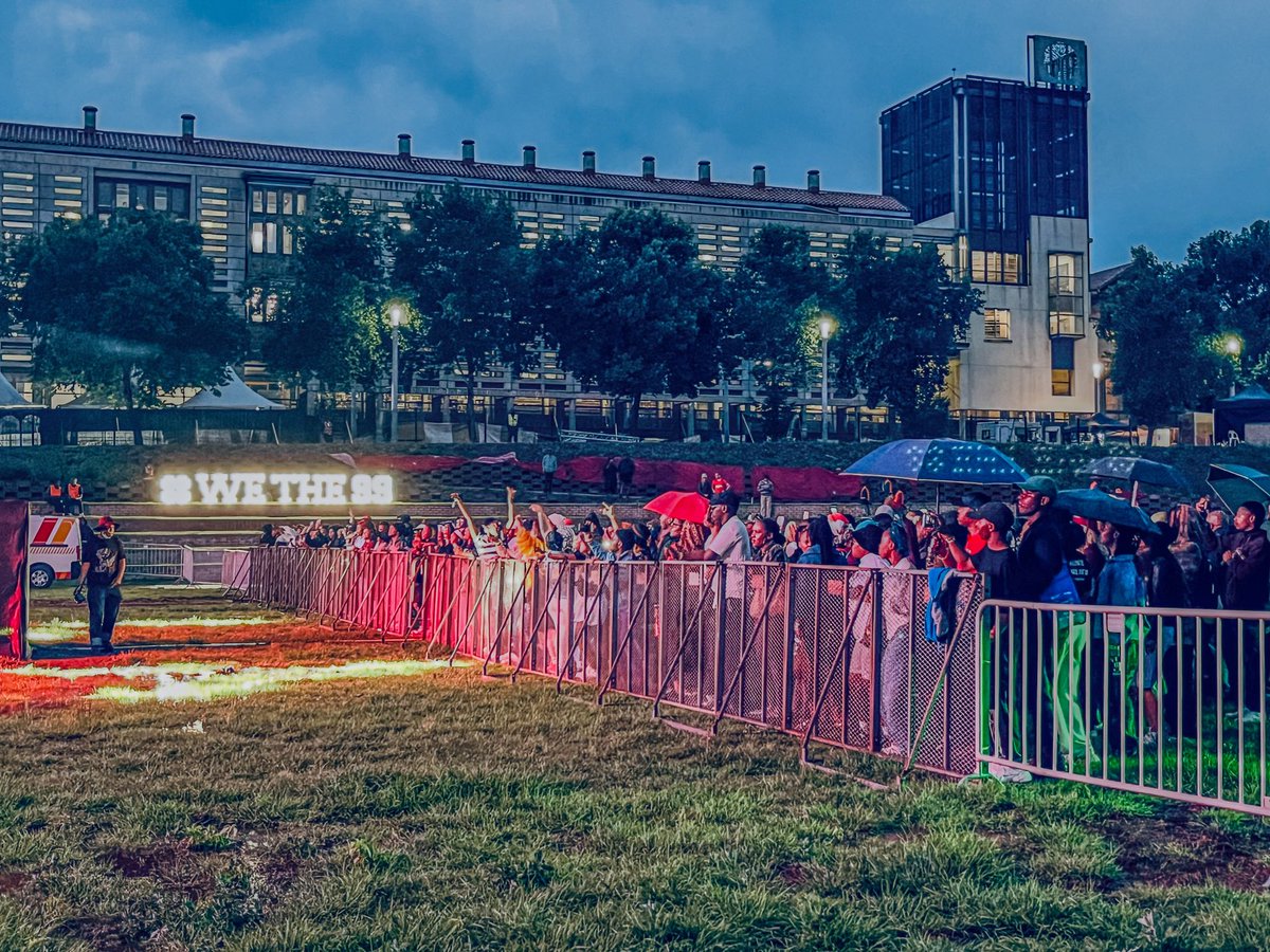 Rej_Ndlovu's tweet photo. The 99% Uprising Festival brought Joburg together in a powerful show of unity and purpose. ✊🏾
Voices rose, stories were shared, and the energy was unmatched.
A day to remember. #99Uprising #ConHill #WeAreThe99 @dailysunsa https://t.co/YBP6qfUuSc