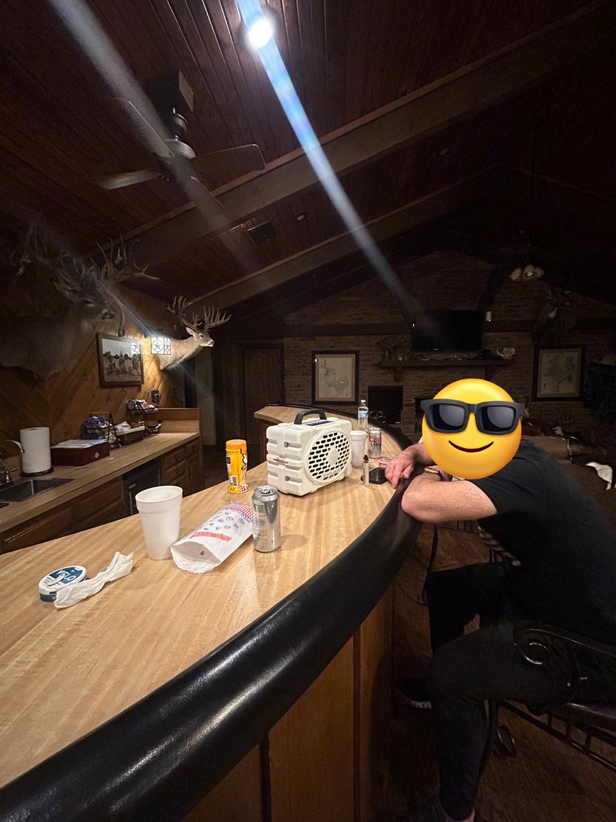 Frankie29185589's tweet image. I’d take 90s grunge with the Pops over anything in the world #EXPAND