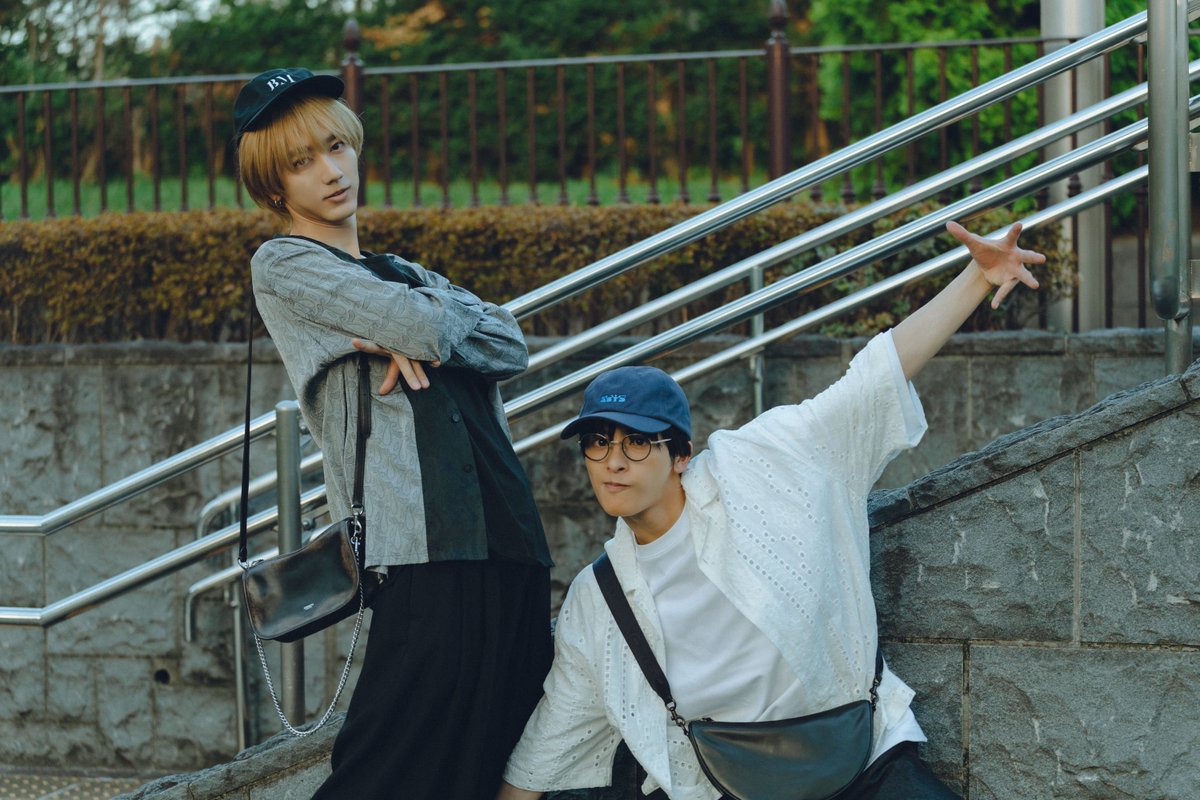 25ji_akasakade's tweet image. ⋰
#ドラマ25時赤坂で 𝘚𝘦𝘢𝘴𝘰𝘯𝟤
オフショット📸ˊ˗
⋱

現場でフリーダムな二人組を発見🕺🕺

#駒木根葵汰 #新原泰佑

TVer║tver.jp/series/sr4nc6d…
※第8話の見逃し配信は11/26(水)25:29まで
U-NEXT║video-share.unext.jp/video/title/SI…