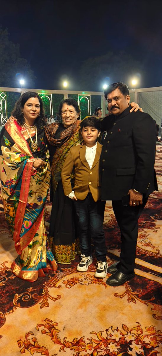 DrKPSinghYadav's tweet image. अशोकनगर में पूर्व सांसद प्रतिनिधि एवं पूर्व मंडल अध्यक्ष श्री तीर्थ नारायण शर्मा जी के सुपुत्र के शुभ विवाह समारोह में सम्मिलित होकर नवदंपति को उज्ज्वल वैवाहिक जीवन हेतु हार्दिक शुभकामनाएं प्रेषित की।