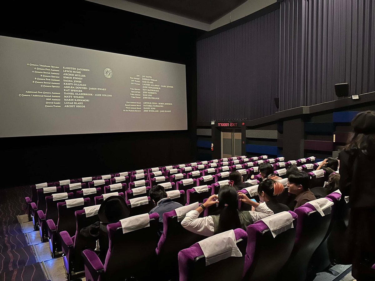 CurtainCall_TH's tweet image. น้องดุจดาวขอขอบคุณเพื่อนๆ theater kids ทุกคนที่มาร่วมกิจกรรม Wicked For Good ของเรานะคะ เสียงเชียร์กระหึ่มโรงมากๆเลย💚🩷 
ไว้พบกันใหม่หากมีกิจกรรมอื่นๆในอนาคตนะคะ🫧

#CurtainCall_TH #CurtainCallTHSpecial