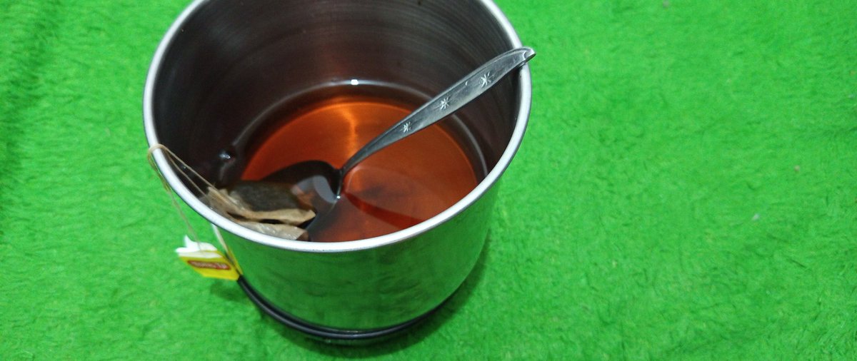 lalwaysbby's tweet photo. Tea addict 🥴🍵

Ini minum teh sebejana gapapa kan ya?? Gabakal knp2 kan ya?? 😭🙏
Gua sdg stress jd butuh teh wkwk https://t.co/qCLTTixo7V