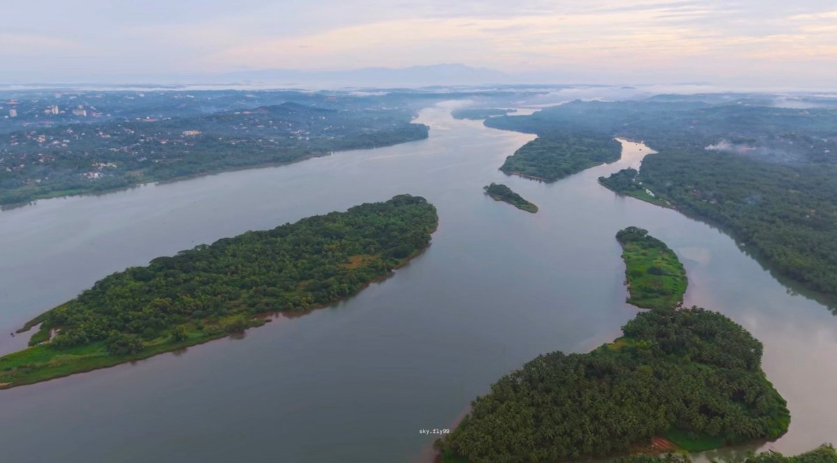 dumbupole's tweet image. Tulunad, India.🇮🇳🇮🇳🇮🇳

Screenshots from an Instagram reel by the original creator sky.fly99. View the reel here: instagram.com/reel/DRYoGqZjA…