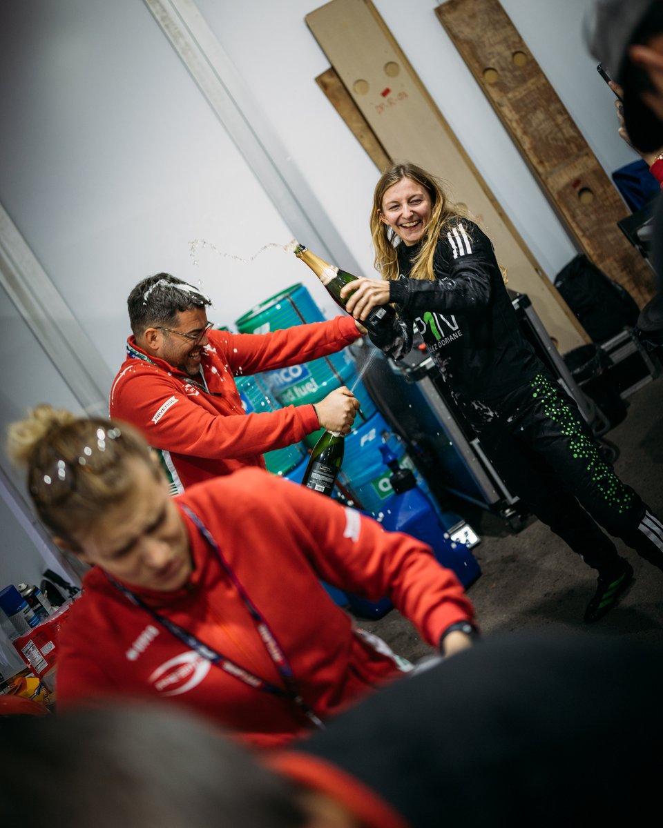 f1academy's tweet image. Nothing like celebrating with your team. 😆 🍾 

#F1Academy #LasVegasGP