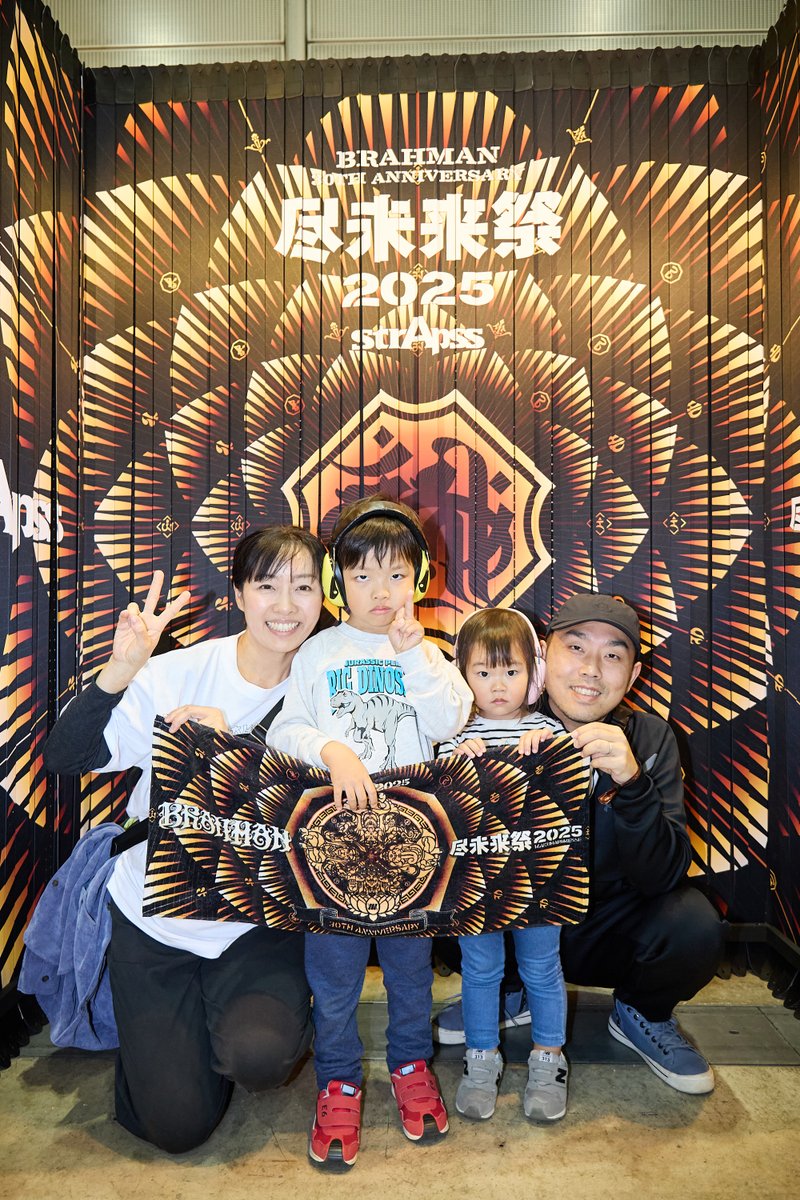BRAHMAN 30th Anniversary #尽未来祭 strApssのブースは、SNSフォロー
