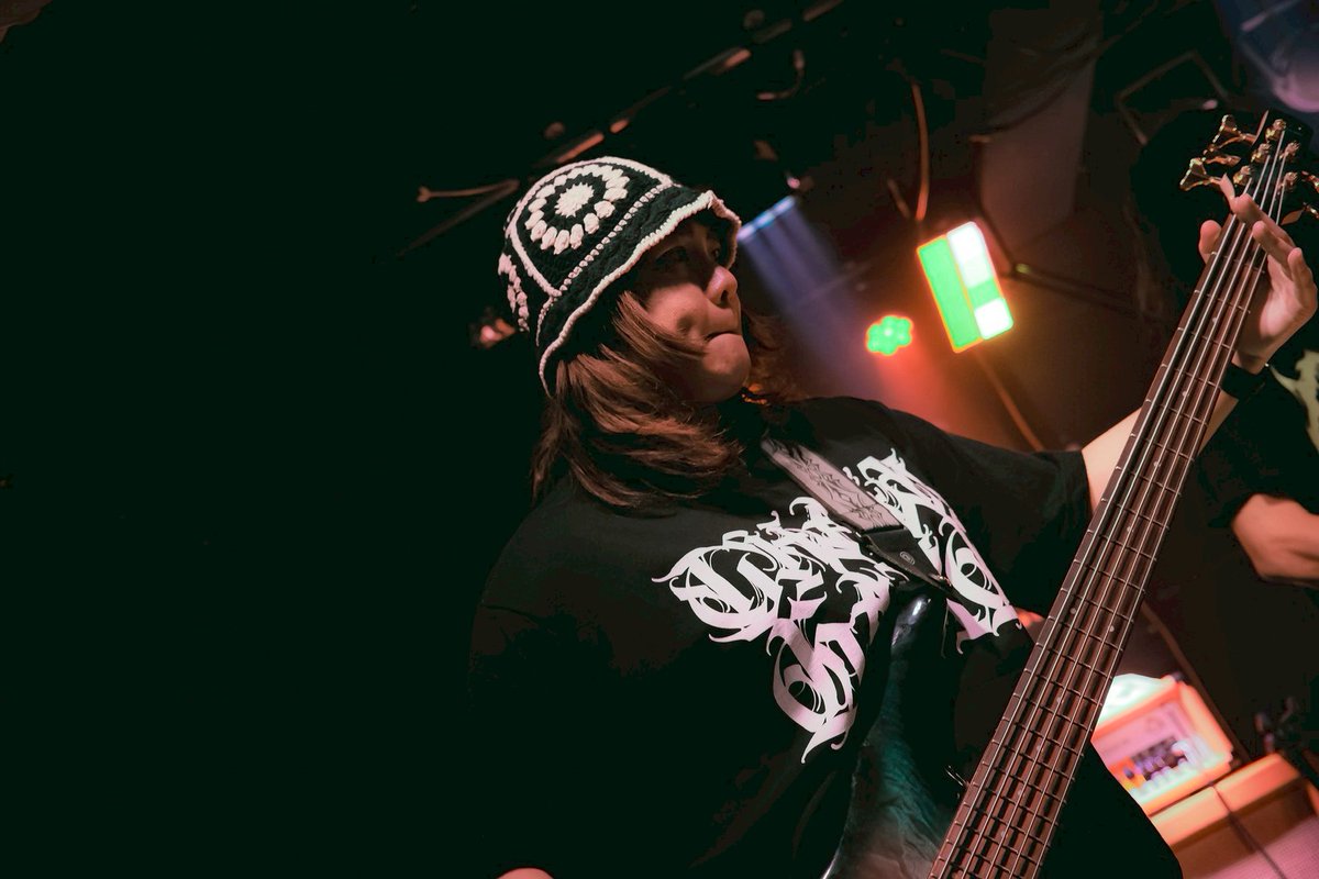 GET DOWN ON IT tweet media